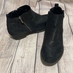 Black ankle booties
